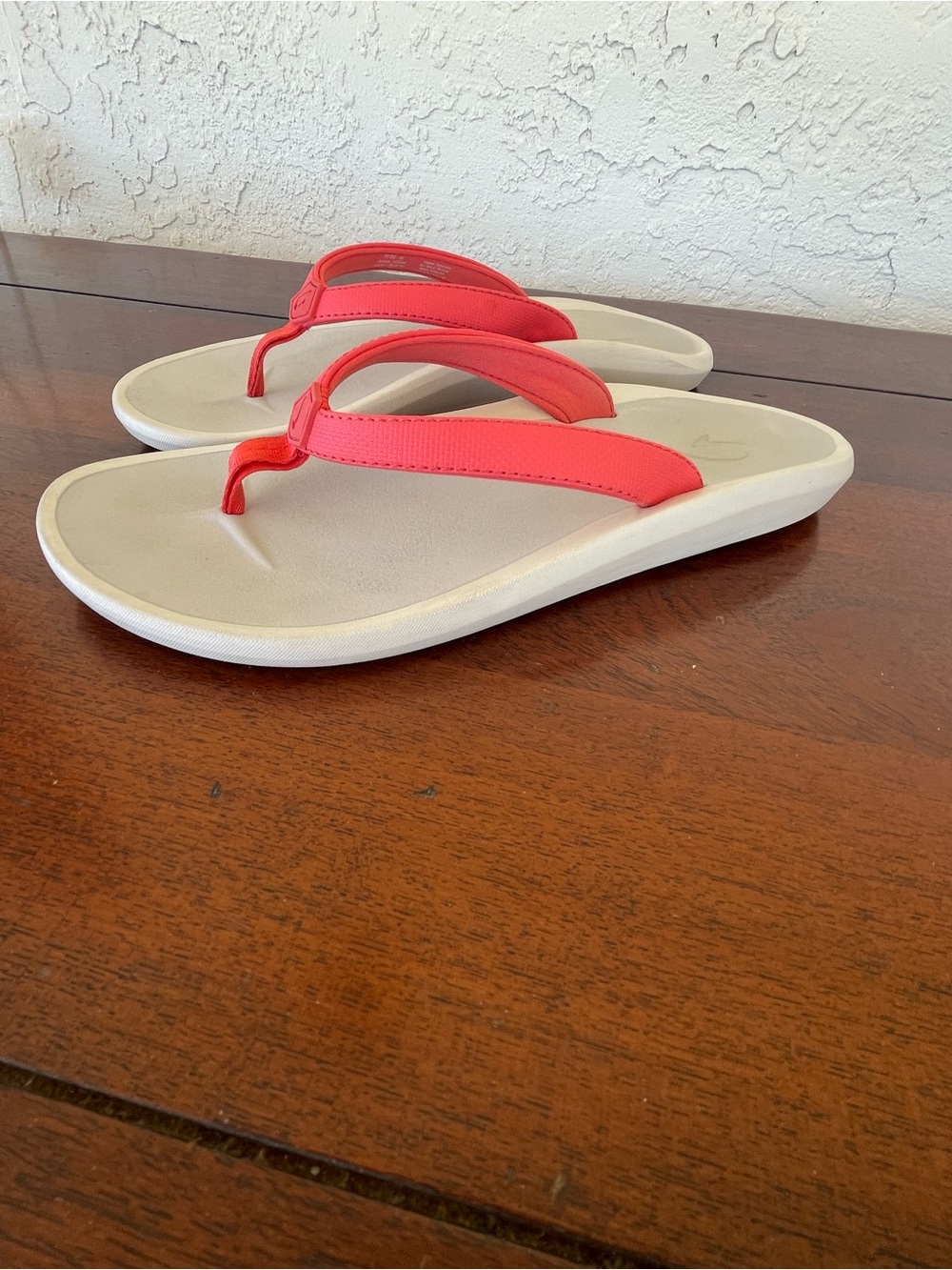 OluKai Coral Pink Flip Flop Sandals - Picture 4 of 6